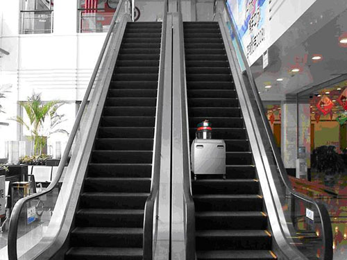 乘客扶梯